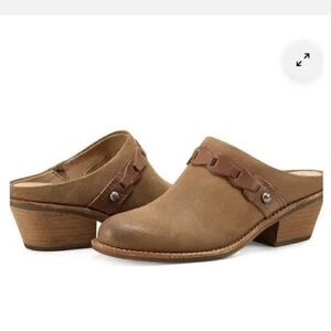 Earth Shoes Juliet Block Heel Lug Sole Casual Mule - Dark Natural